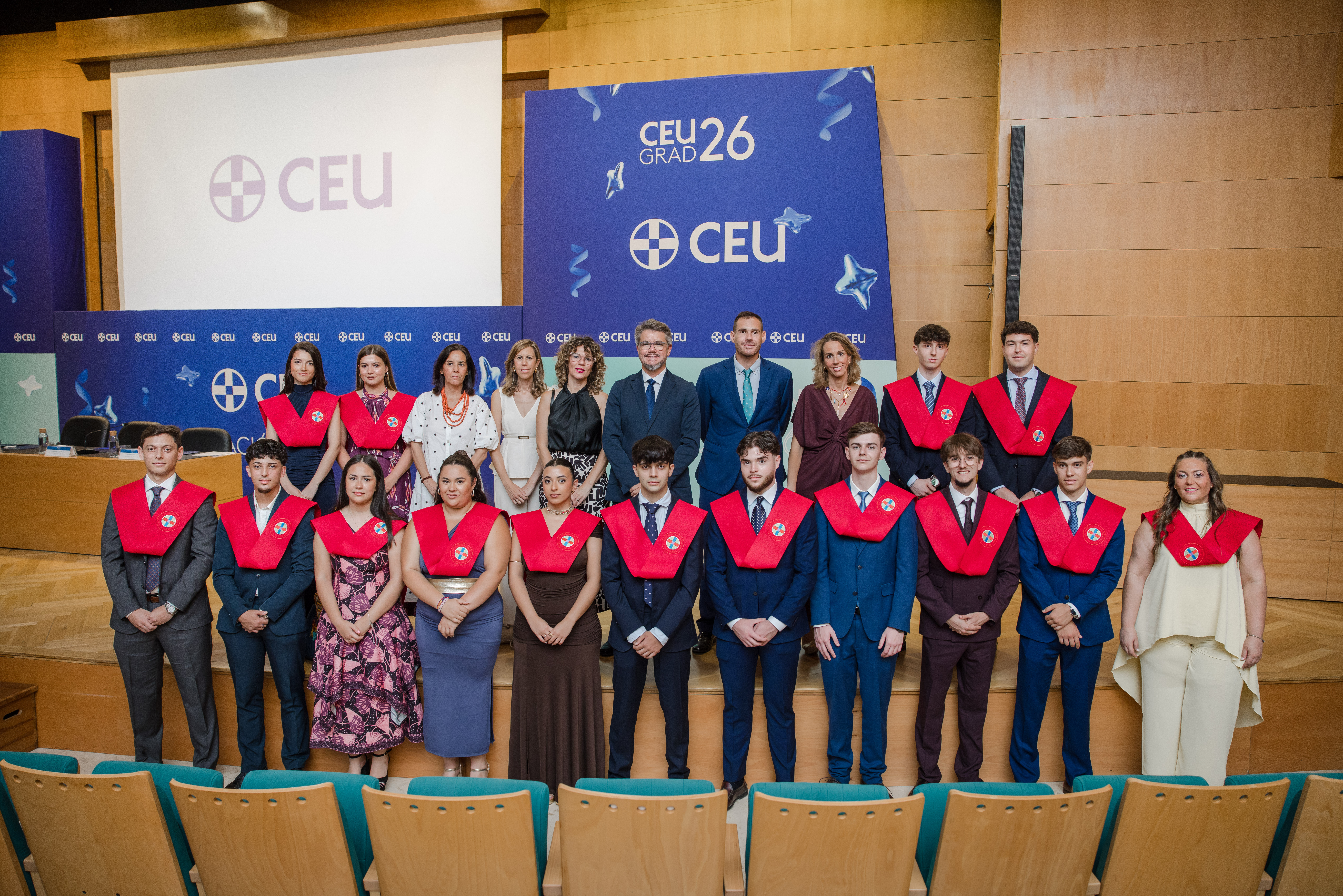 127 Graduaciones FP 25junio26 Graduaciones 2026: final de una etapa de crecimiento académico, profesional y personal