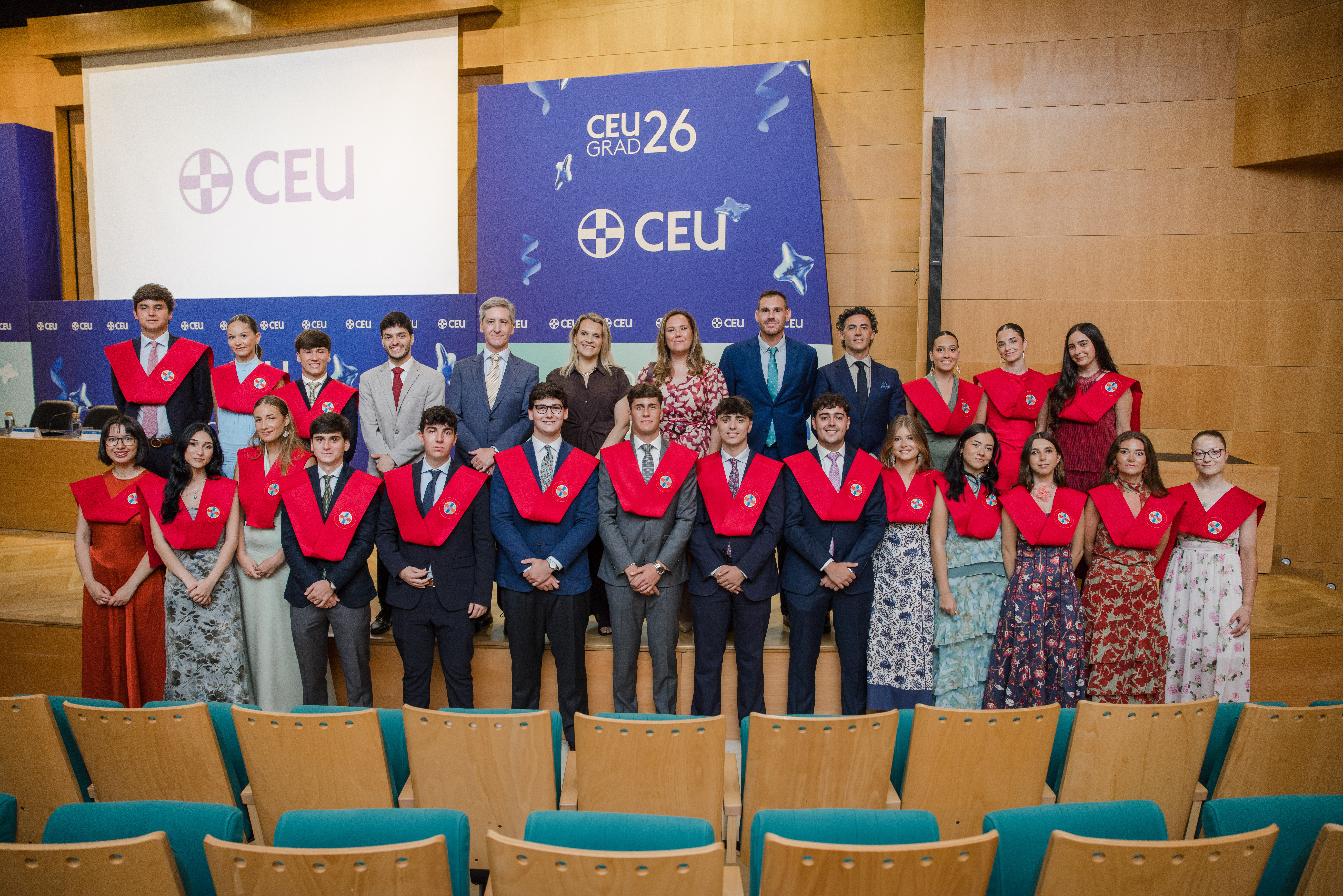 128 Graduaciones FP 25junio26 Graduaciones 2026: final de una etapa de crecimiento académico, profesional y personal
