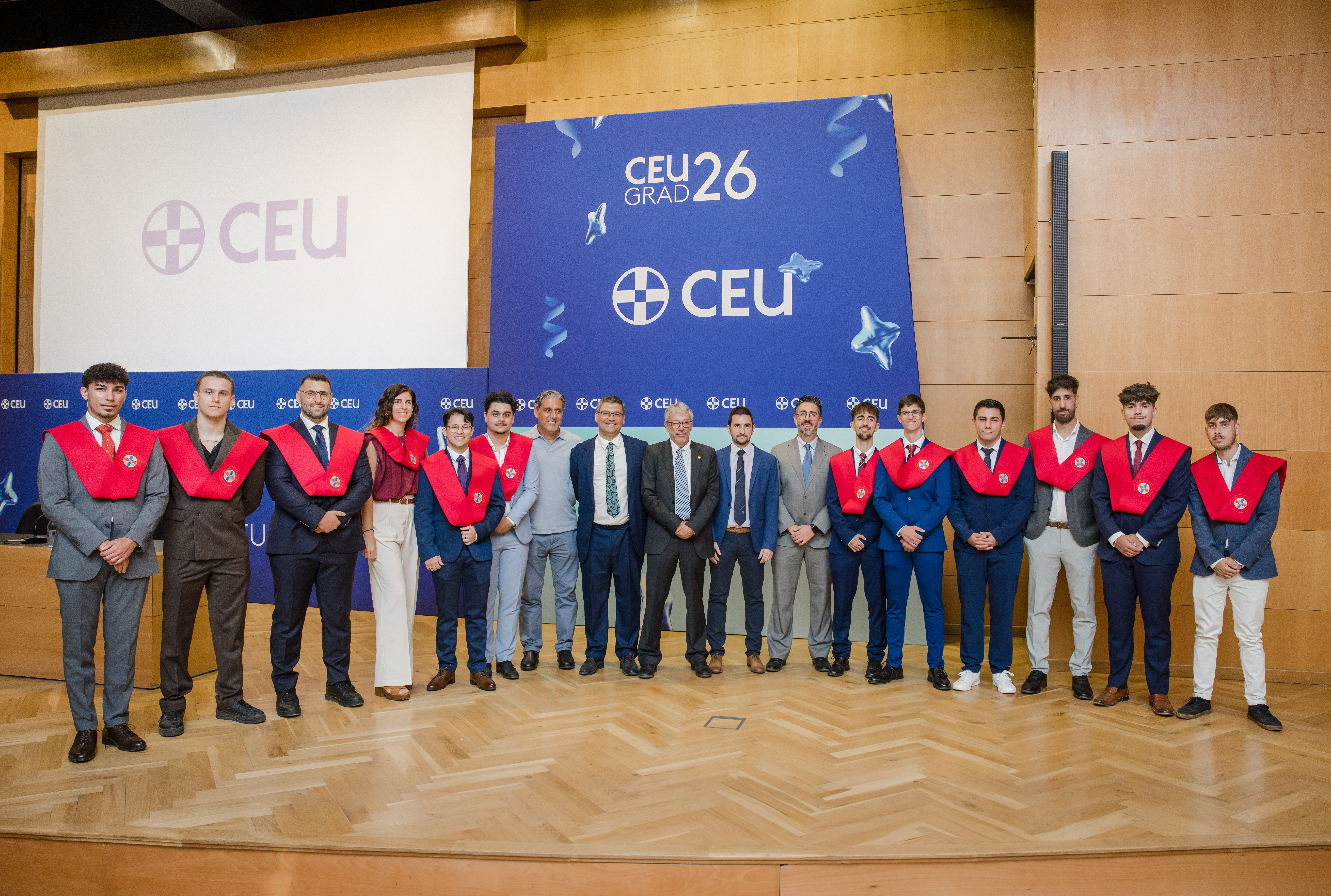 221 Graduaciones FP 25junio26 Graduaciones 2026: final de una etapa de crecimiento académico, profesional y personal