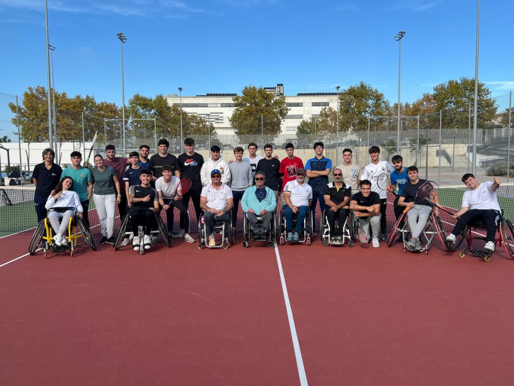WhatsApp Image 2024 11 18 at 14.46.12 1 CEU FP Sevilla impulsa la formación práctica con actividades deportivas inclusivas y especializadas