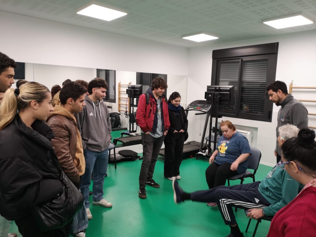 fp ceu sevilla fundacion psicopediatria La Fundación Psicopediatría recibe la visita de alumnos de CEU FP Sevilla en su centro